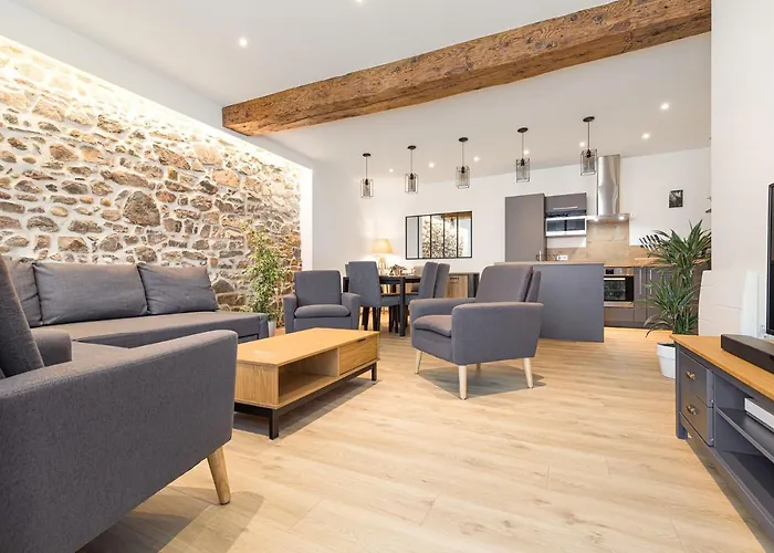 Design Et Charme, 100M2 Face A La Saone