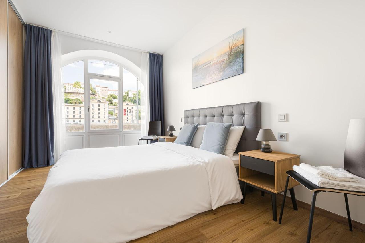 Design Et Charme, 100m2 Face A La Saone Lyon
